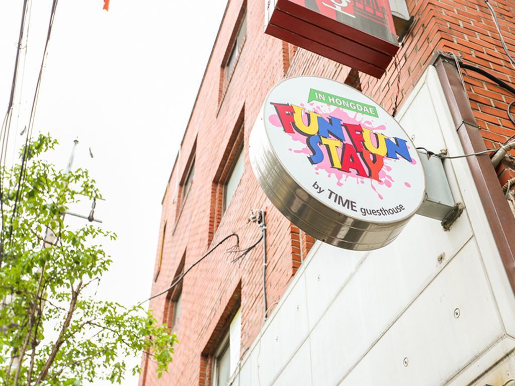 Fun Fun Stay Guesthouse Сеул Екстериор снимка