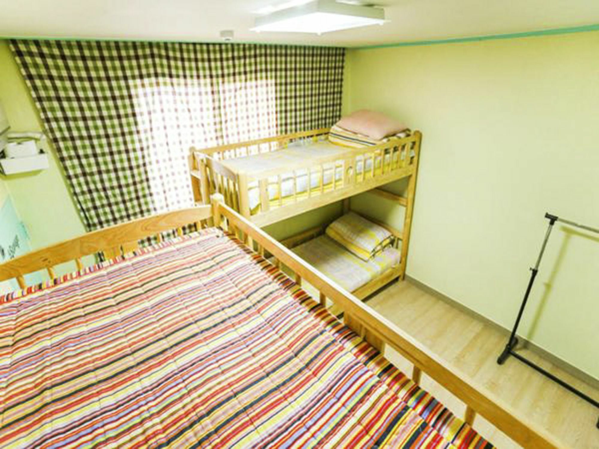 Fun Fun Stay Guesthouse Сеул Екстериор снимка