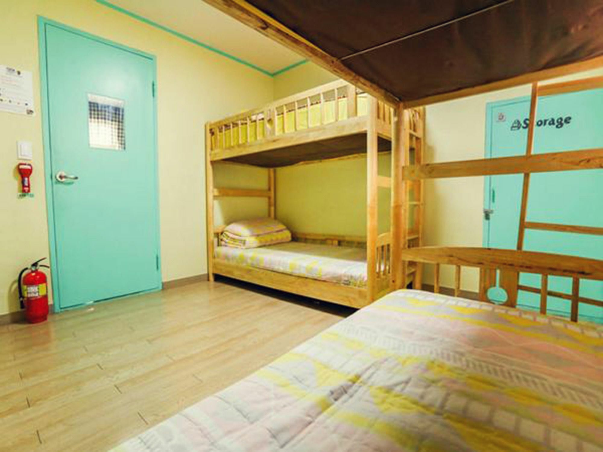 Fun Fun Stay Guesthouse Сеул Екстериор снимка